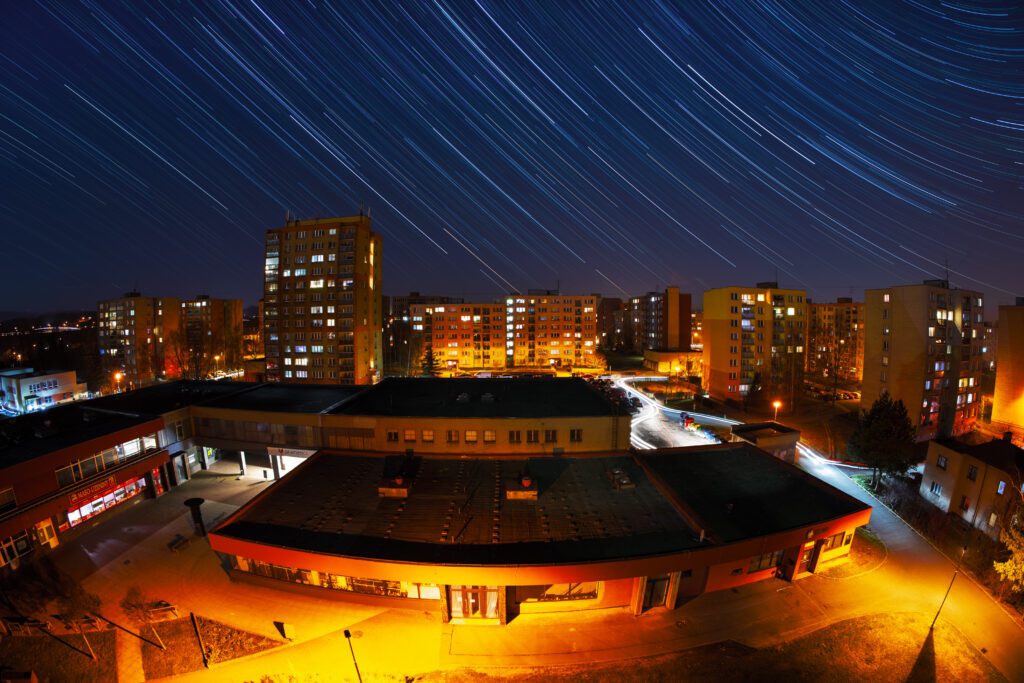 Startrails město